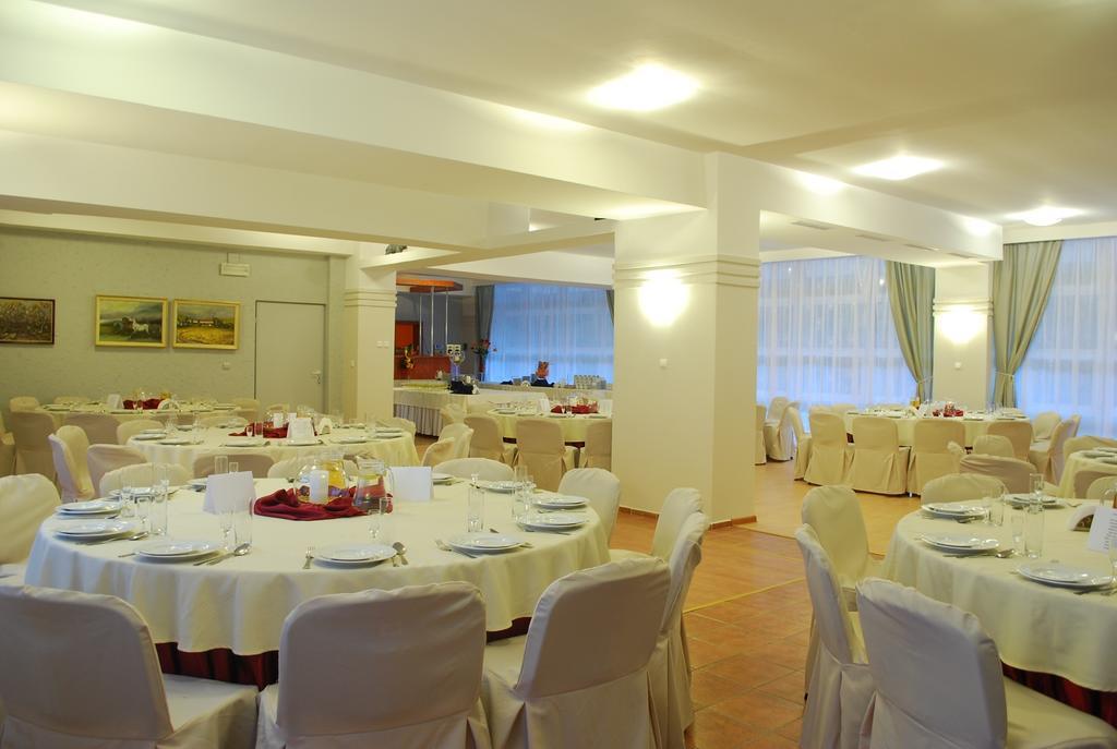 Hotel Akor Бидгощ Екстер'єр фото