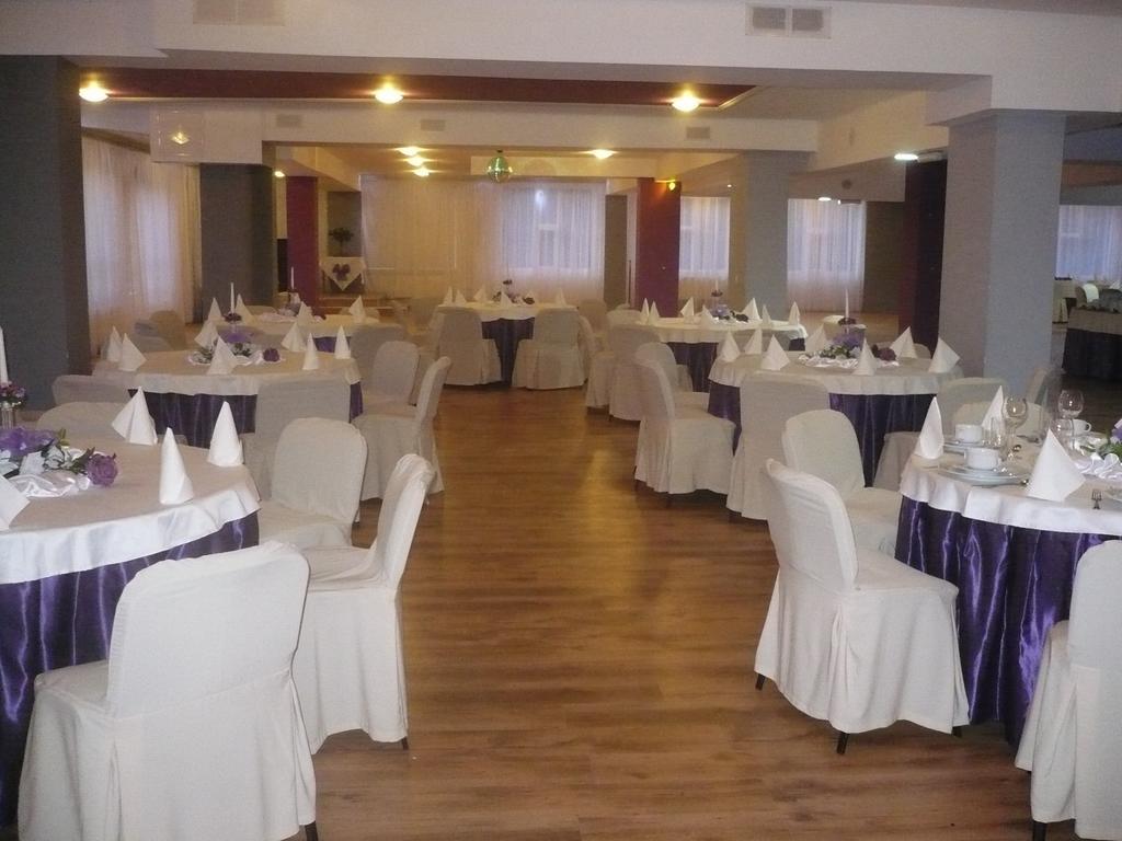Hotel Akor Бидгощ Екстер'єр фото
